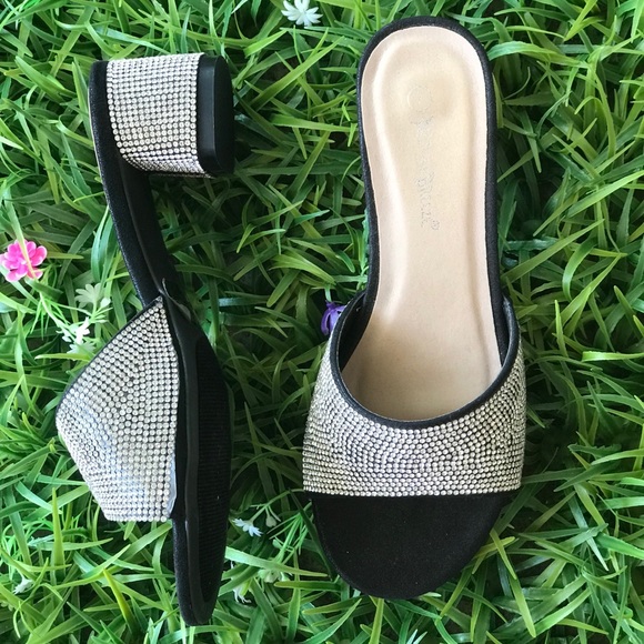 1 Left! NB Rhinestone Black Heel Mule Sandals - Picture 3 of 8